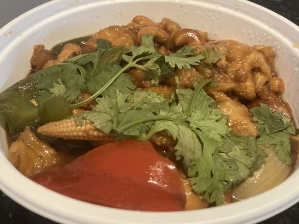 Cashew Nut Chicken (腰果雞肉)